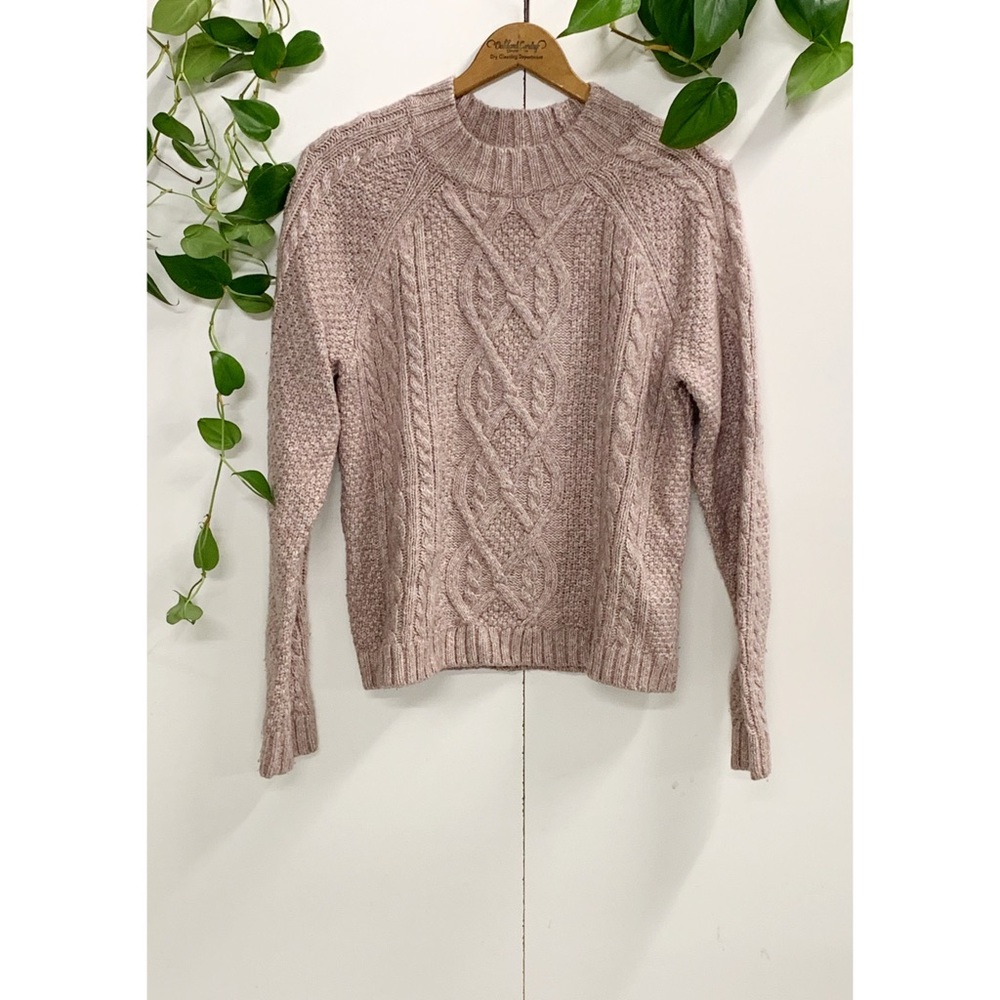 Abercrombie & Fitch Cable Knit Sweater